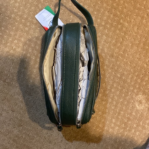 Beautiful Italian leather case - Picture 4 of 9